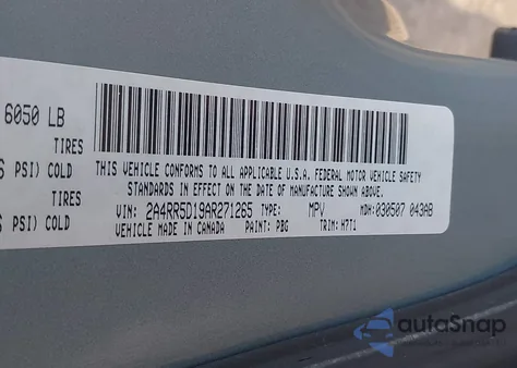 2010 Chrysler Town & Country Touring from USA, damaged, VIN 2A4RR5D19AR271265